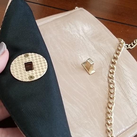 🤗 BEIGE PURSE - Picture 6 of 8